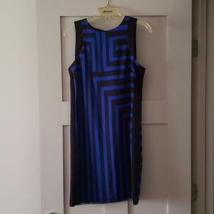 Mossimo geometric print stretchy dress. Size small